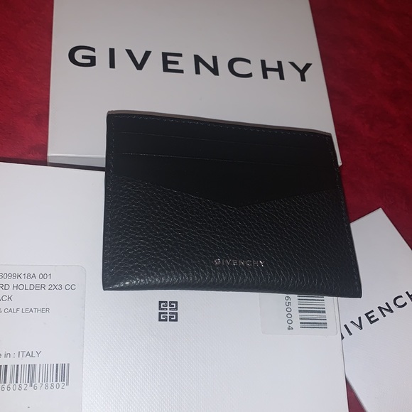 GIVENCHY Embossed calf leather car holder - Picture 7 of 11